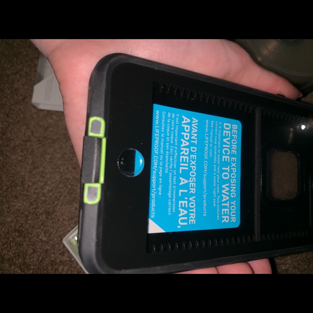 Life proof case - Picture 4 of 5